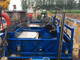 科迅機械HDD泥漿回收系統(tǒng)是用于凈化水平定向穿越從地下返回的泥漿