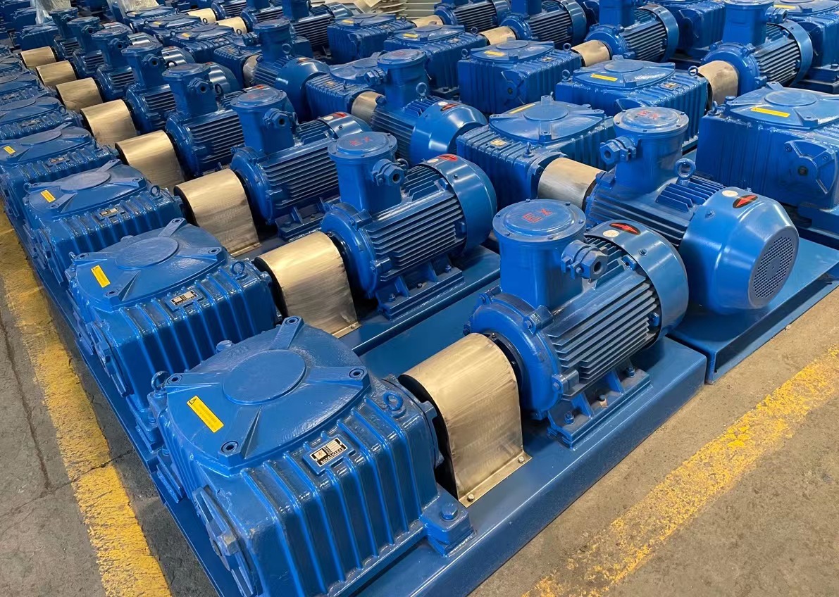 科迅生產(chǎn)的泥漿攪拌器發(fā)往加拿大用于工業(yè)廢水處理項目