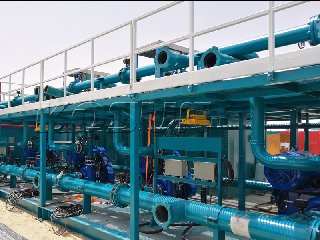 泥漿循環(huán)系統(tǒng)可實(shí)現(xiàn)鉆井液的四級凈化過程